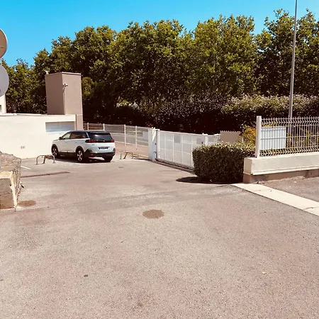 Studio Vue Port Piscine Parking Appartement Agde