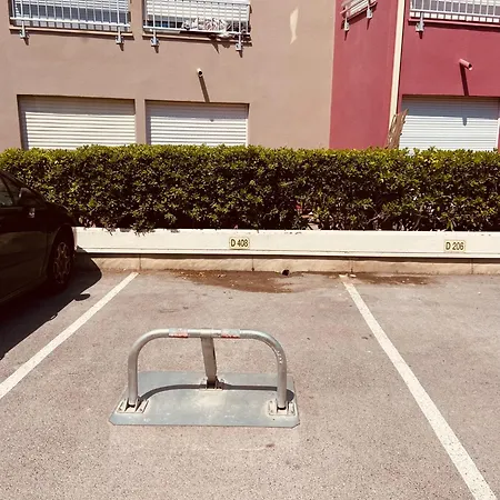 Studio Vue Port Piscine Parking
